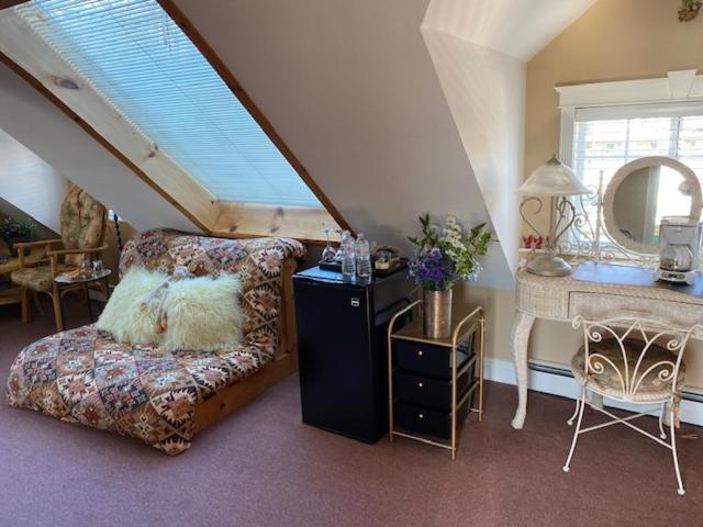 Ocean Breeze Executive Bed And Breakfast North Vancouver Exterior photo